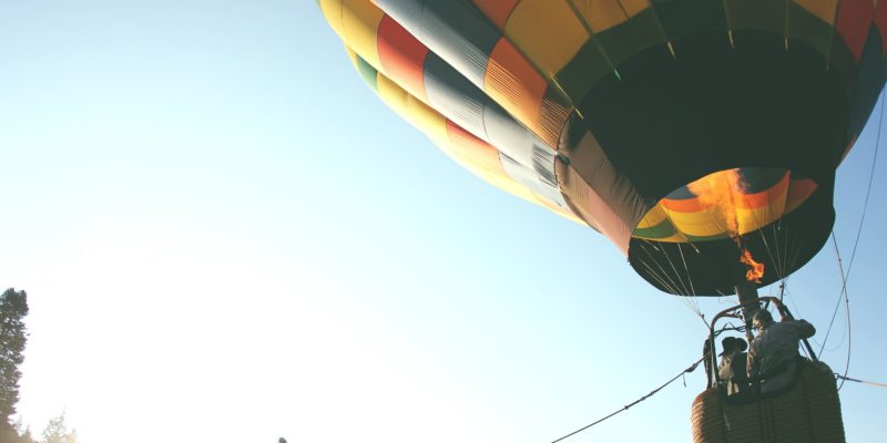 hot-air-balloon-401545_1920-800x400